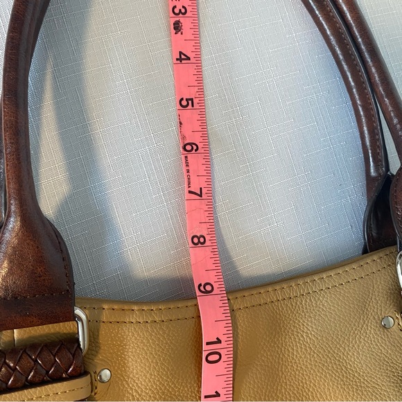 Tignanello Camel Tan Leather Double Handled Shoulder Bag - NWOT - Picture 10 of 15